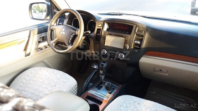 Mitsubishi Pajero 2008, 190,000 km - 3.0 l - Bakı