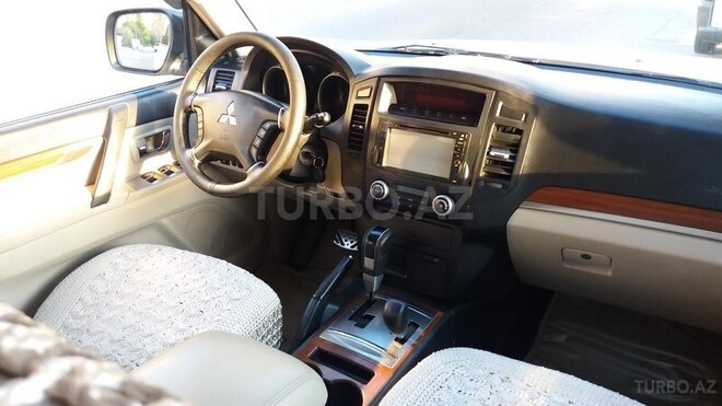 Mitsubishi Pajero 2008, 190,000 km - 3.0 l - Bakı