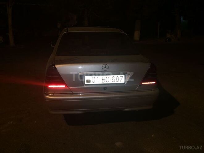Mercedes C 220 1999, 328,247 km - 2.2 l - Sumqayıt