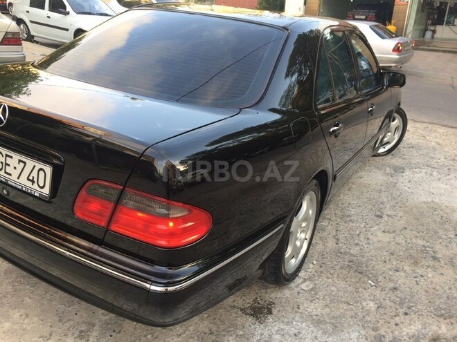 Mercedes E 240 2000, 160,000 km - 2.4 l - Bakı