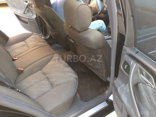 Mercedes E 240 2000, 160,000 km - 2.4 l - Bakı