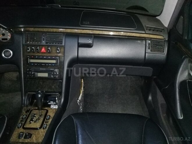 Mercedes E 280 2001, 22,500 km - 2.8 л - Bakı