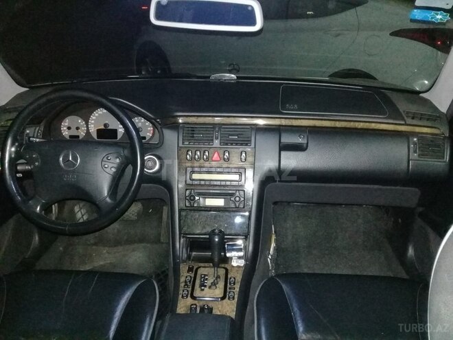 Mercedes E 280 2001, 22,500 km - 2.8 л - Bakı