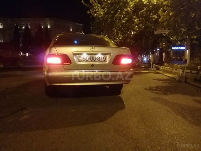 Mercedes E 280 2001, 22,500 km - 2.8 л - Bakı