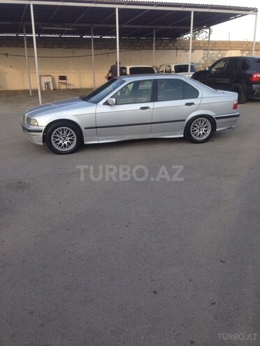 BMW 318 1993, 186,000 km - 1.8 l - Gəncə