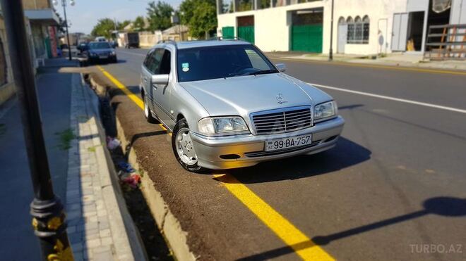 Mercedes C 240 1999, 254,902 km - 2.4 l - Balakən