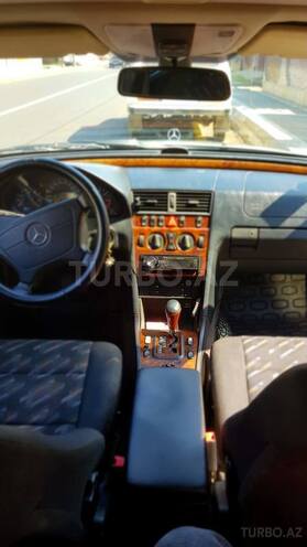 Mercedes C 240 1999, 254,902 km - 2.4 l - Balakən