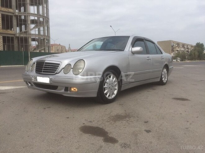 Mercedes E 240 1999, 315,000 km - 2.6 l - Sumqayıt
