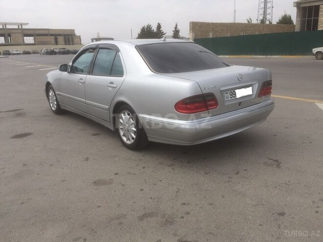 Mercedes E 240 1999, 315,000 km - 2.6 l - Sumqayıt