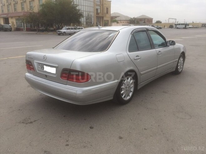 Mercedes E 240 1999, 315,000 km - 2.6 l - Sumqayıt