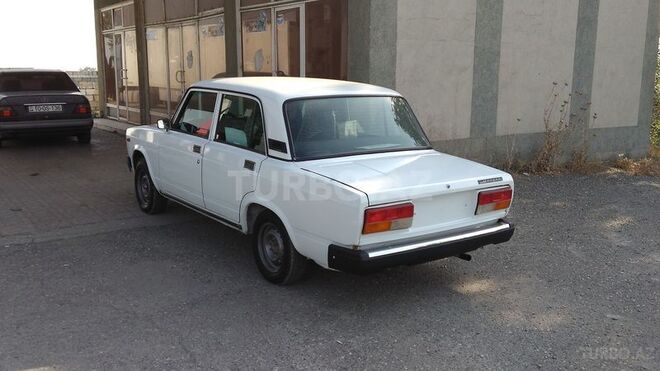LADA (VAZ) 2107 2005, 10,000 km - 1.6 l - Qusar