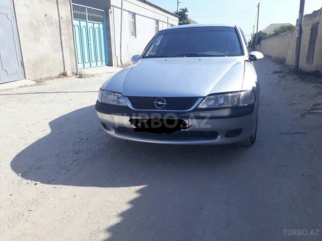 Opel Vectra 1996, 300,000 km - 1.6 l - Bakı
