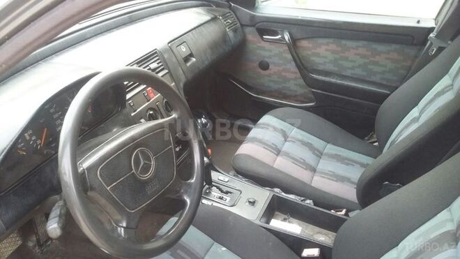Mercedes C 180 1994, 300,000 km - 1.8 l - Bakı