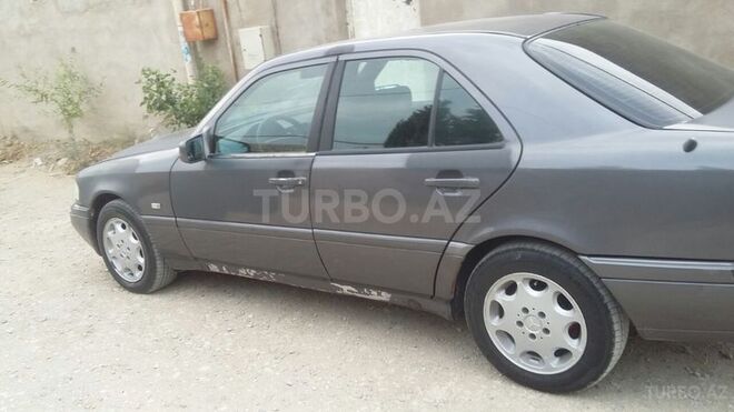 Mercedes C 180 1994, 300,000 km - 1.8 l - Bakı