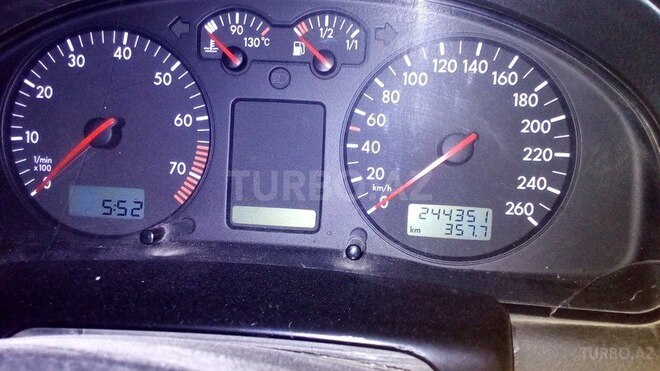Volkswagen Passat 1998, 244,351 km - 1.8 l - Bakı