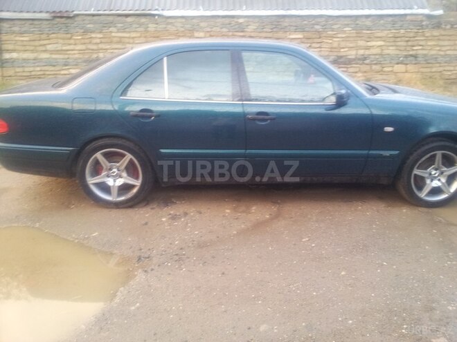 Mercedes E 230 1996, 331,000 km - 2.3 l - Goranboy