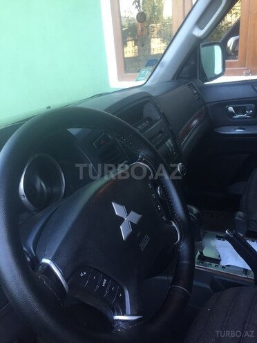 Mitsubishi Pajero 2007, 138,000 km - 3.0 l - Bakı