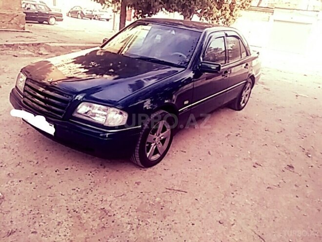 Mercedes C 230 1995, 334,000 km - 2.3 l - Sumqayıt