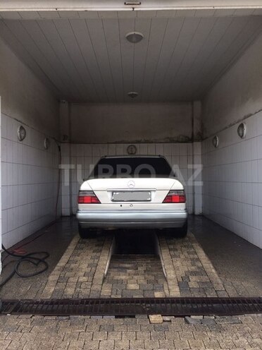 Mercedes E 280 1994, 400,000 km - 2.8 l - Bakı