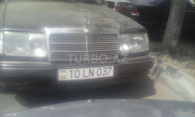 Mercedes E 230 1990, 230,000 km - 2.3 л - Bakı