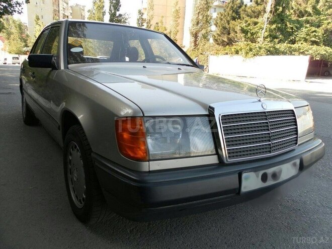 Mercedes E 230 1988, 247,000 km - 2.3 л - Bakı