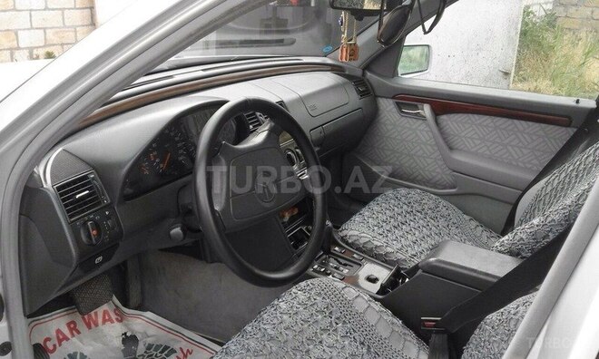 Mercedes C 200 1995, 300,000 km - 2.0 л - Sumqayıt