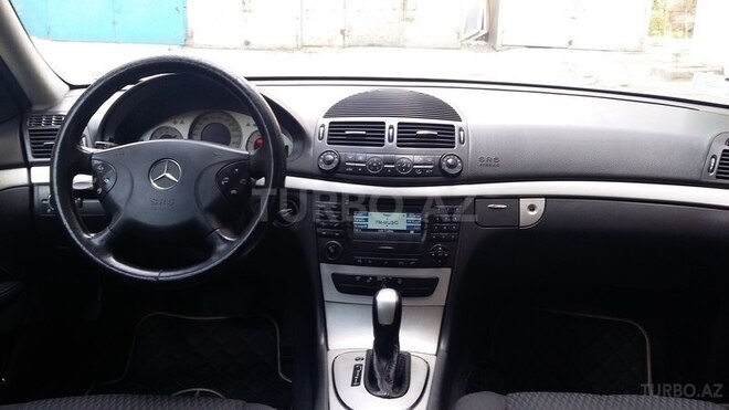 Mercedes E 220 2002, 321,000 km - 2.2 l - Bakı