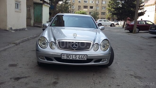 Mercedes E 220 2002, 321,000 km - 2.2 l - Bakı