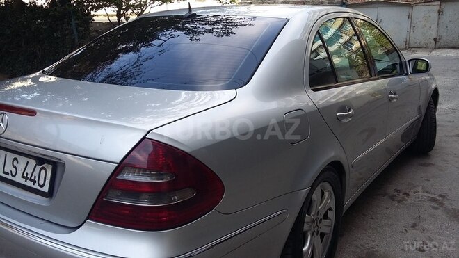 Mercedes E 220 2002, 321,000 km - 2.2 l - Bakı