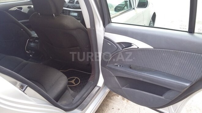 Mercedes E 220 2002, 321,000 km - 2.2 l - Bakı