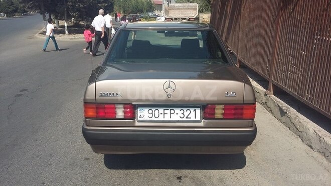 Mercedes 190 1991, 237,000 km - 1.8 l - Sumqayıt