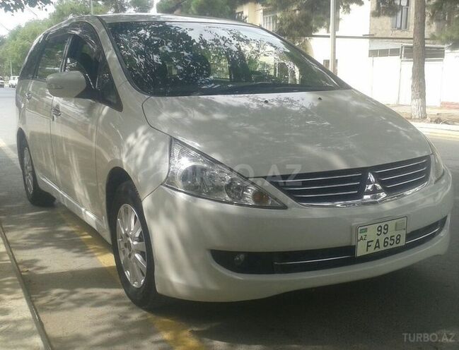 Mitsubishi Grandis 2006, 323,662 km - 0.2 l - Şirvan