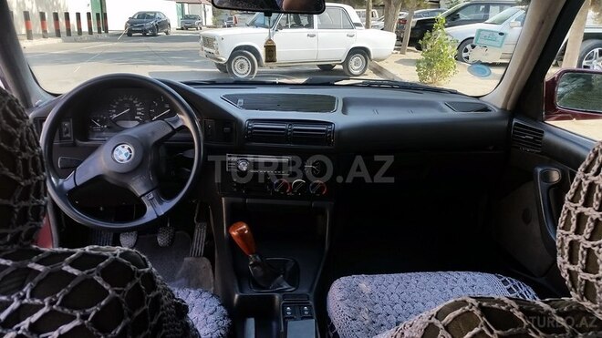 BMW 520 1992, 300,000 km - 2.0 l - Bakı