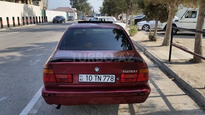 BMW 520 1992, 300,000 km - 2.0 l - Bakı
