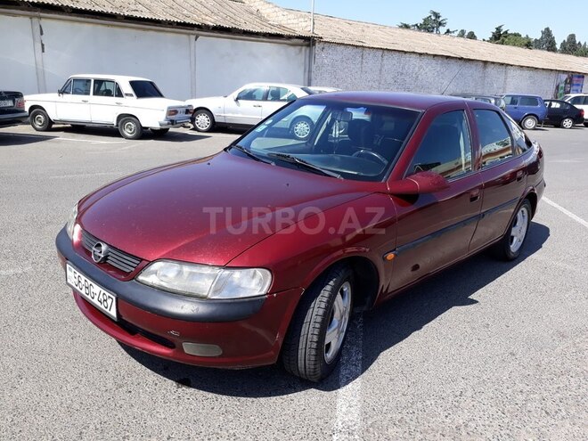 Opel Vectra 1997, 260,000 km - 1.6 l - Gəncə