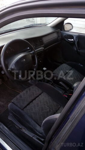 Opel Vectra 1999, 365,000 km - 1.6 l - Bakı
