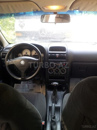 Opel Astra 2002, 175,000 km - 1.6 l - Bakı