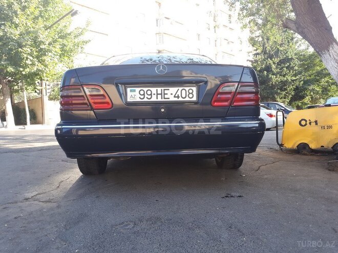 Mercedes E 220 2001, 562,000 km - 2.2 l - Bakı