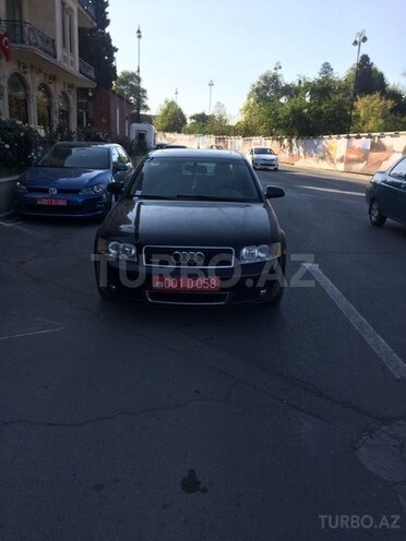 Audi A4 2002, 210,000 km - 3.0 л - Gəncə