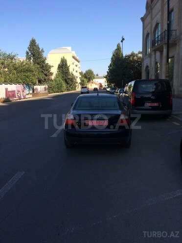 Audi A4 2002, 210,000 km - 3.0 л - Gəncə