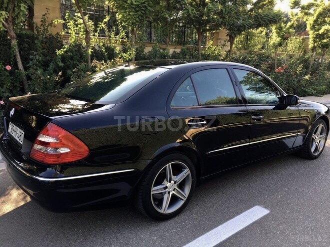 Mercedes E 220 2006, 240,000 km - 2.2 л - Bakı