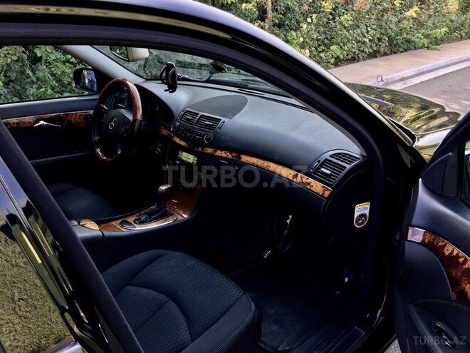Mercedes E 220 2006, 240,000 km - 2.2 л - Bakı