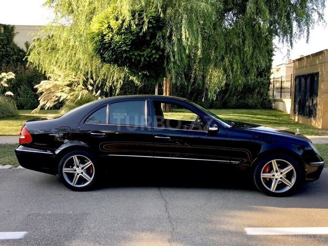 Mercedes E 220 2006, 240,000 km - 2.2 л - Bakı