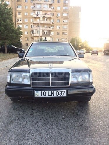 Mercedes E 230 1990, 230,000 km - 2.3 l - Bakı