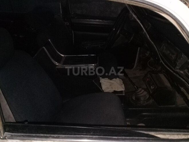 GAZ 24-02 1986, 23,560 km - 11.0 l - Mingəçevir