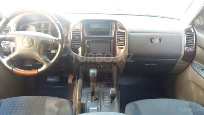 Mitsubishi Pajero 2000, 250,000 km - 3.2 l - Bakı