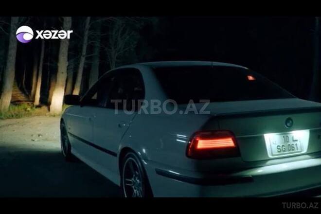 BMW 525 2001, 168,900 km - 2.5 l - Bakı