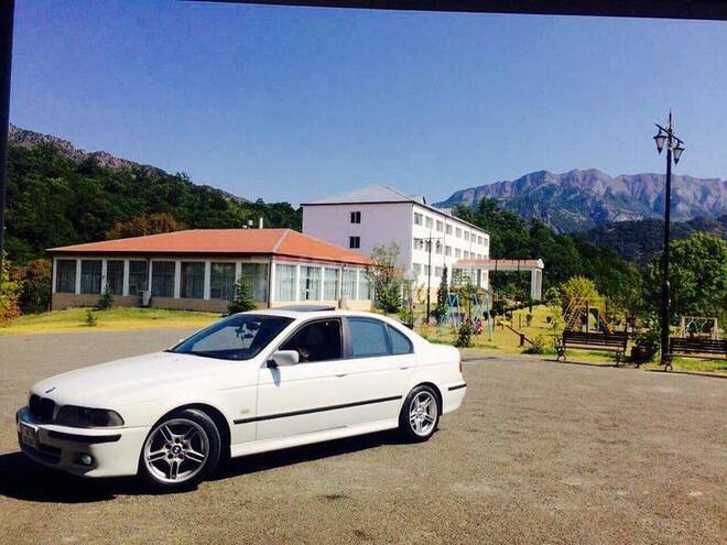 BMW 525 2001, 168,900 km - 2.5 l - Bakı