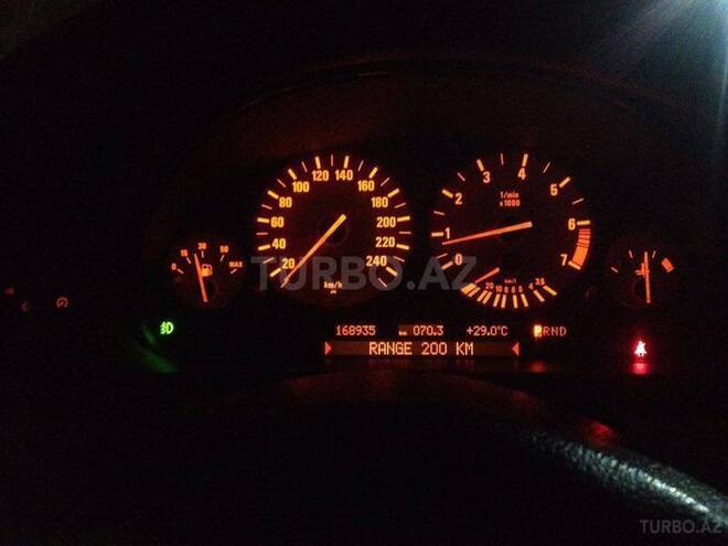 BMW 525 2001, 168,900 km - 2.5 l - Bakı