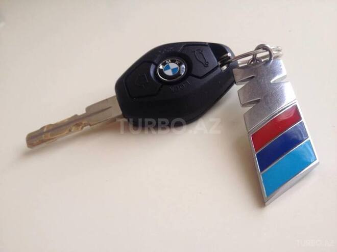 BMW 525 2001, 168,900 km - 2.5 l - Bakı